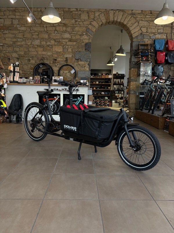 Vélo cargo Douze Cycles à Lyon 7